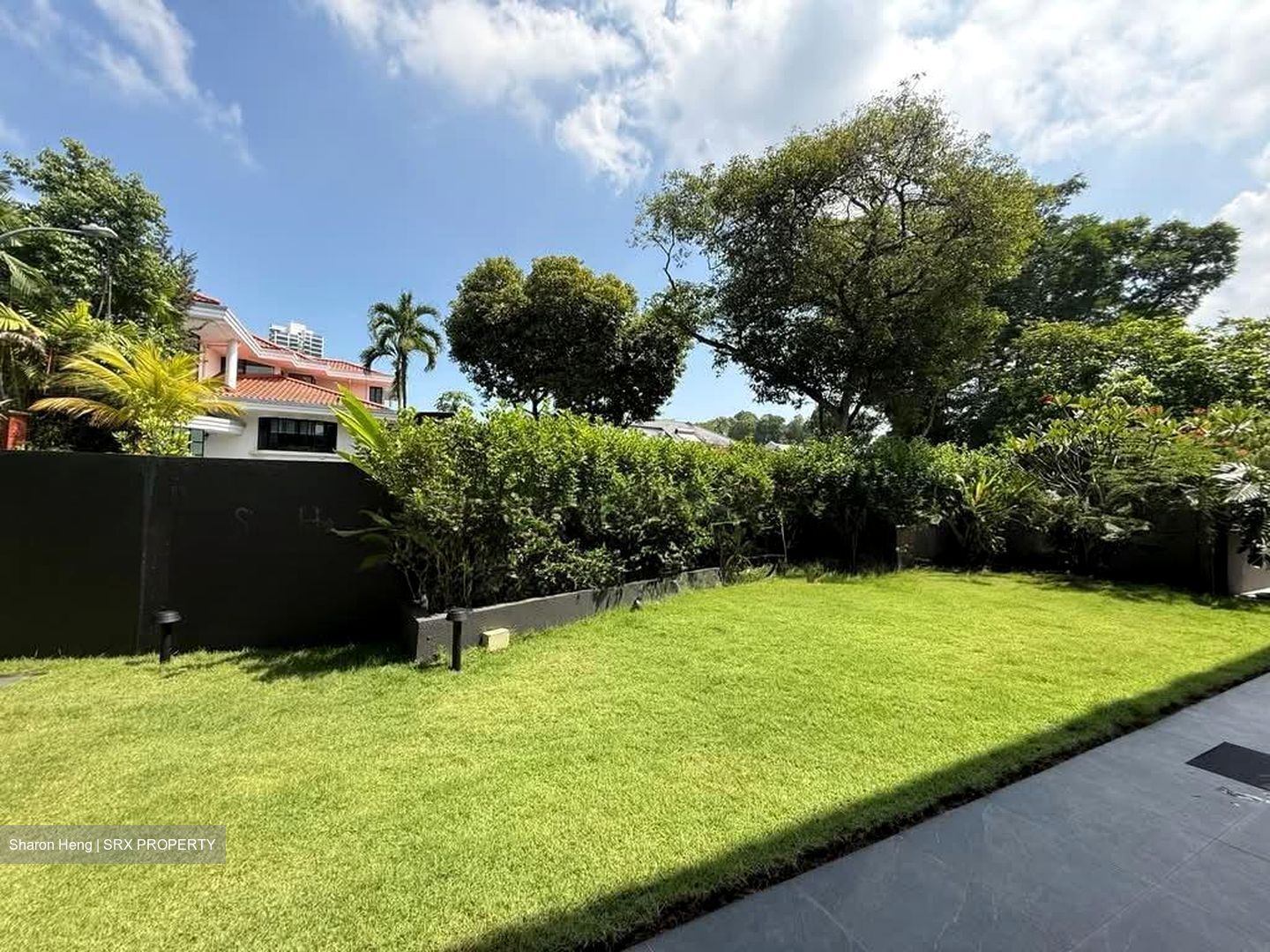 King's Road (D10), Detached #572242581